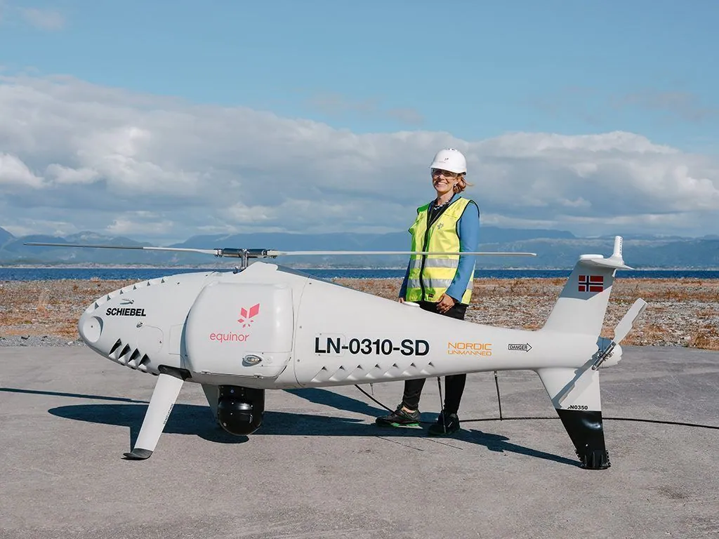 Schiebel Camcopter S-100 dron de ala rotativa Austria