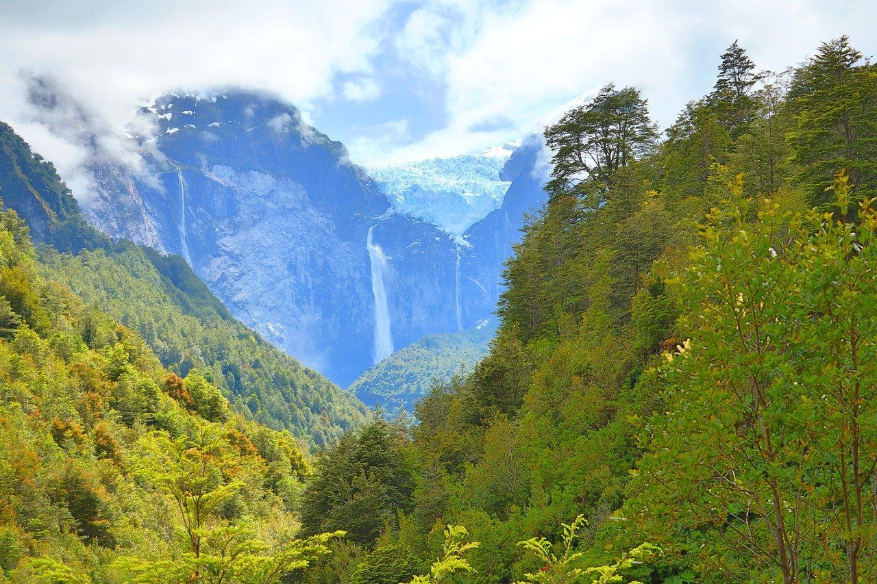 Carretera Austral en la Patagonia chilena: zonas rurales para volar drones