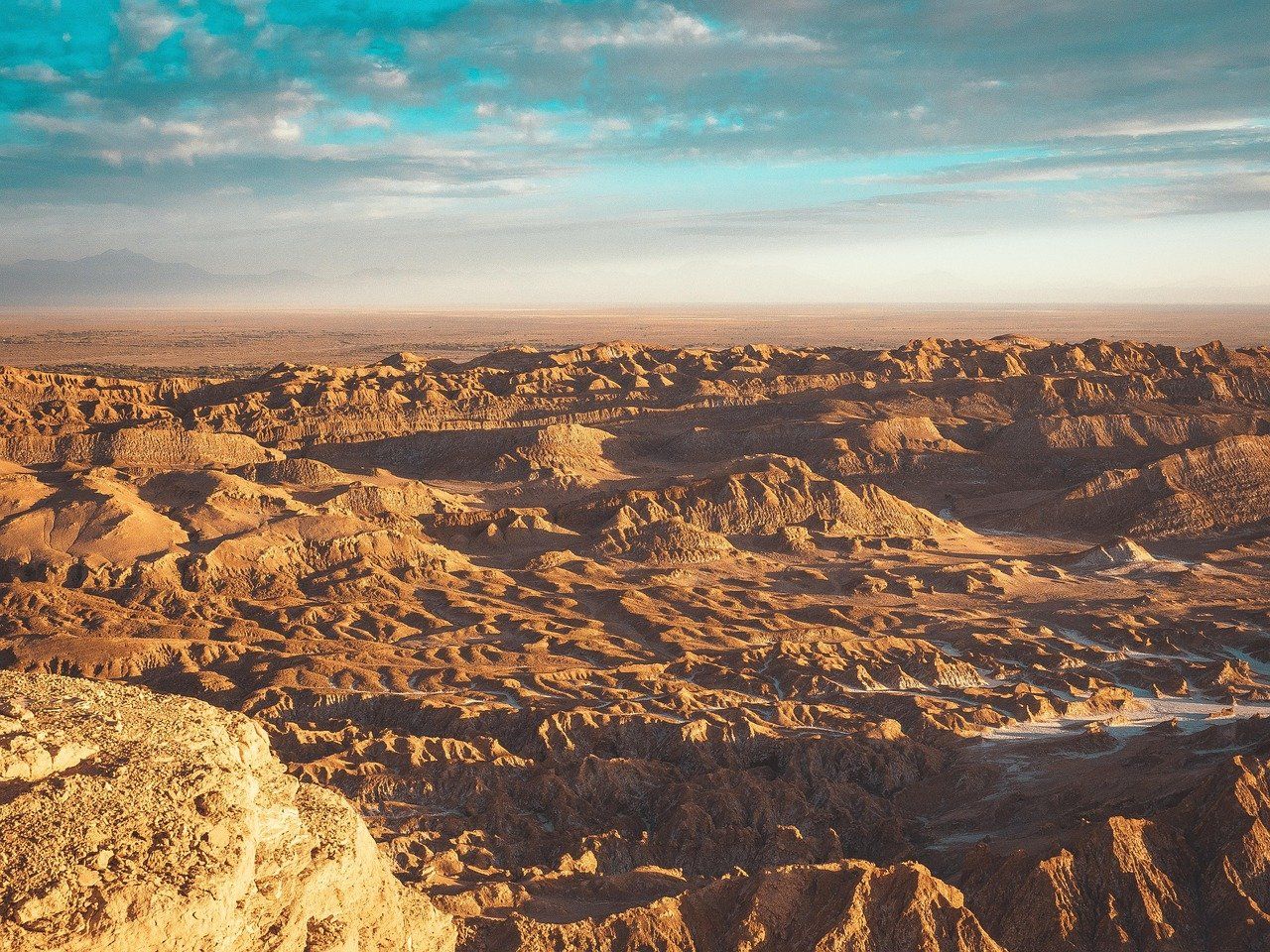 Valle de la Luna en Atacama, Chile: desierto para volar drones a maximo 50 m con autorizacion