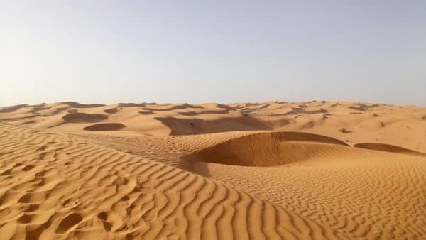 Dunas de Liwa, Emiratos Árabes Unidos: desierto para volar drones