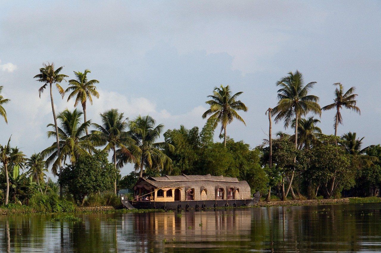 Remansos de Kerala en India: zonas verdes para volar drones segun Digital Sky