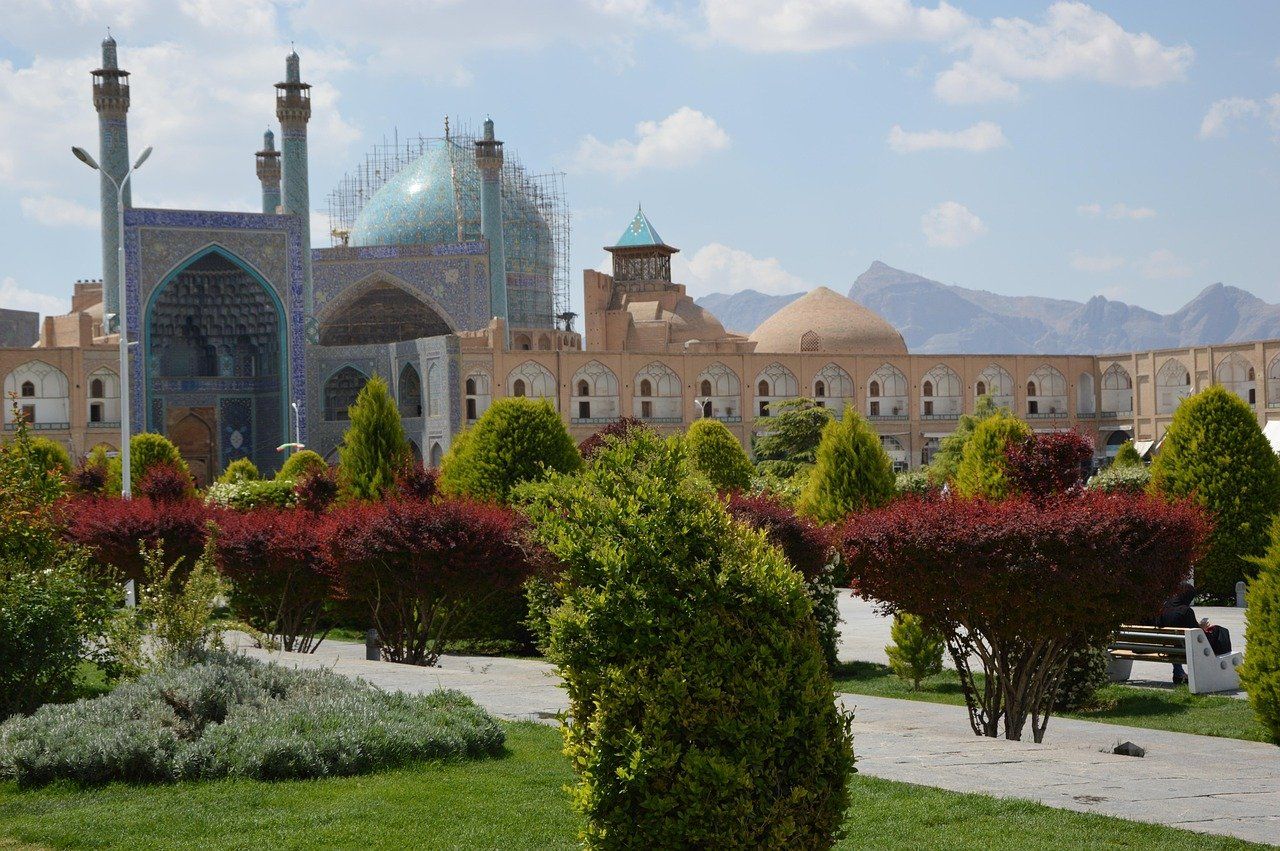 Isfahan en Iran: volar drones sin autorizacion esta prohibido por seguridad nacional