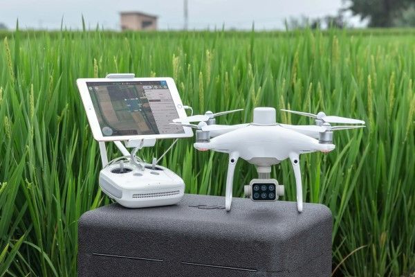 DJI Phantom 4 Pro V2.0 2026 review profesional fotogrametría obturador mecánico
