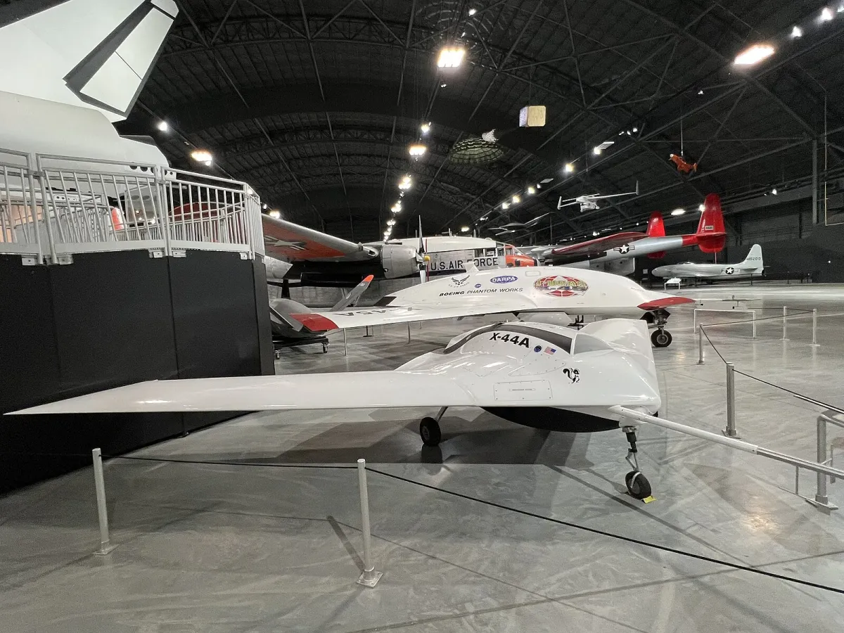 Lockheed Martin X-44A — ZLEA · Wikimedia Commons · CC BY-SA 4.0