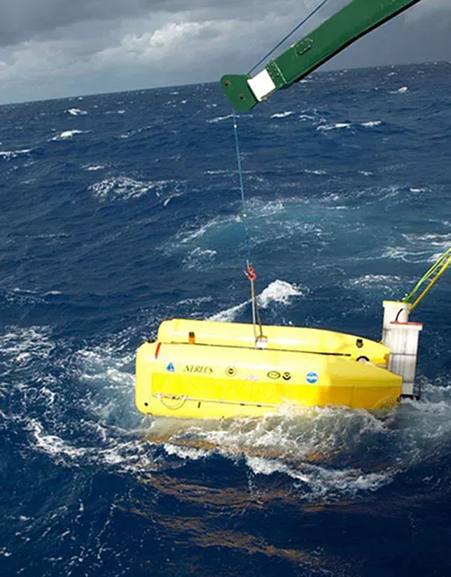 Nereus (robot que llegó al fondo de la fosa de las Marianas) — Laboratorio de Propulsión a Chorro (NASA) · Wikimedia Commons · dominio público