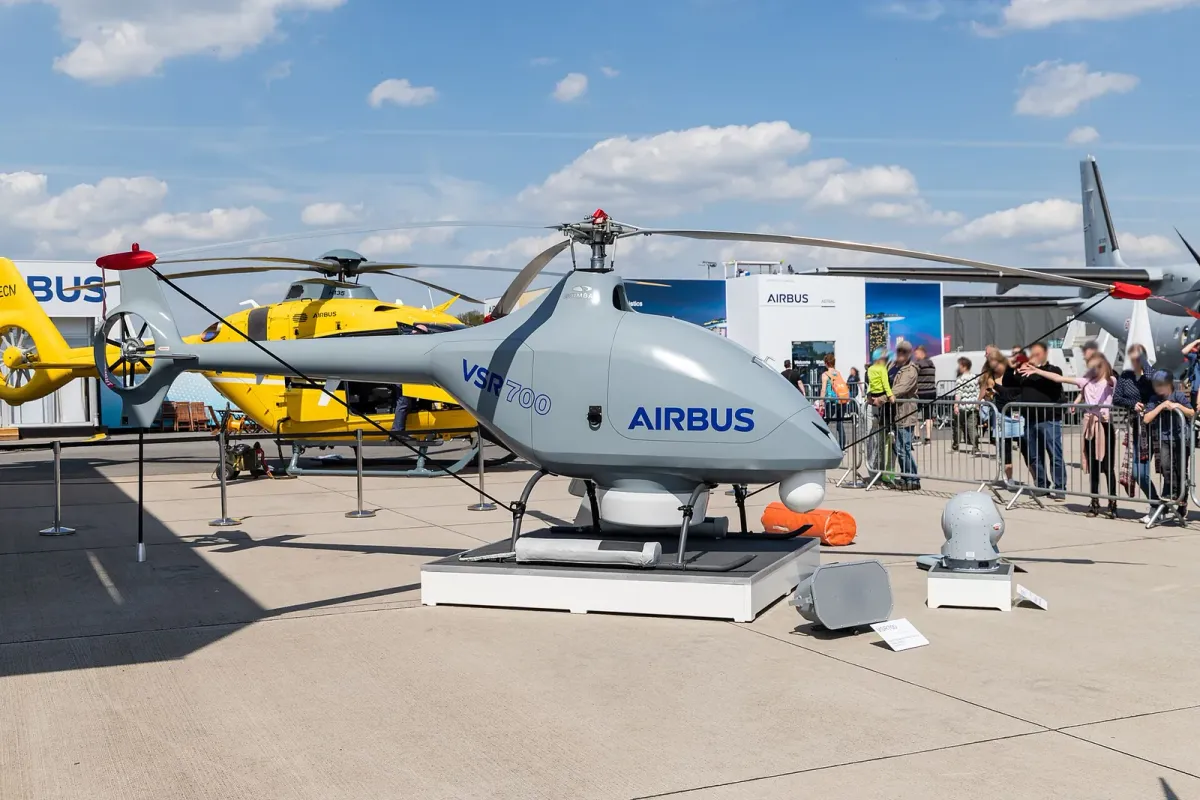 Airbus Helicopters VSR700 — Imagen: Henning Rolapp · CC BY-SA 4.0 · Wikimedia Commons — https://commons.wikimedia.org/wiki/File:Hubschrauberdrohne_Airbus_VSR700.jpg
