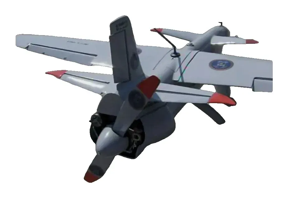 El Fadjr L-10 (dron argelino) — Sangos · Wikimedia Commons · CC BY-SA 3.0
