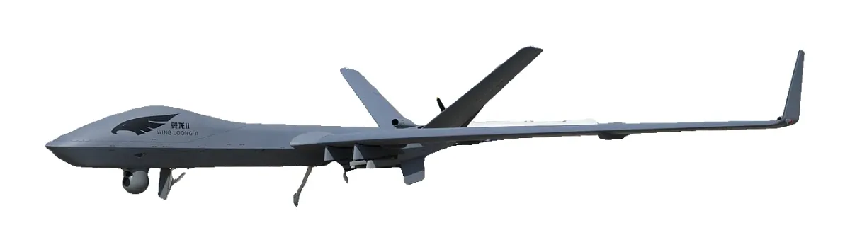 CAIG Wing Loong II (GJ-2) — En el Salón Aeronáutico de Dubái de 2017. Imagen: Mztourist · CC BY-SA 4.0 · Wikimedia Commons (recortada sobre fondo blanco) — https://commons.wikimedia.org/wiki/File:Wing_Loong_II_side_view.jpg