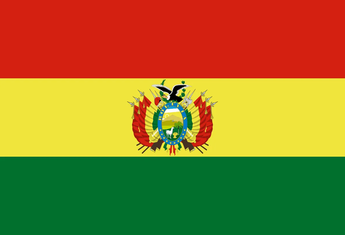 Bolivia — normativa de drones — Bandera de Bolivia (dominio público)