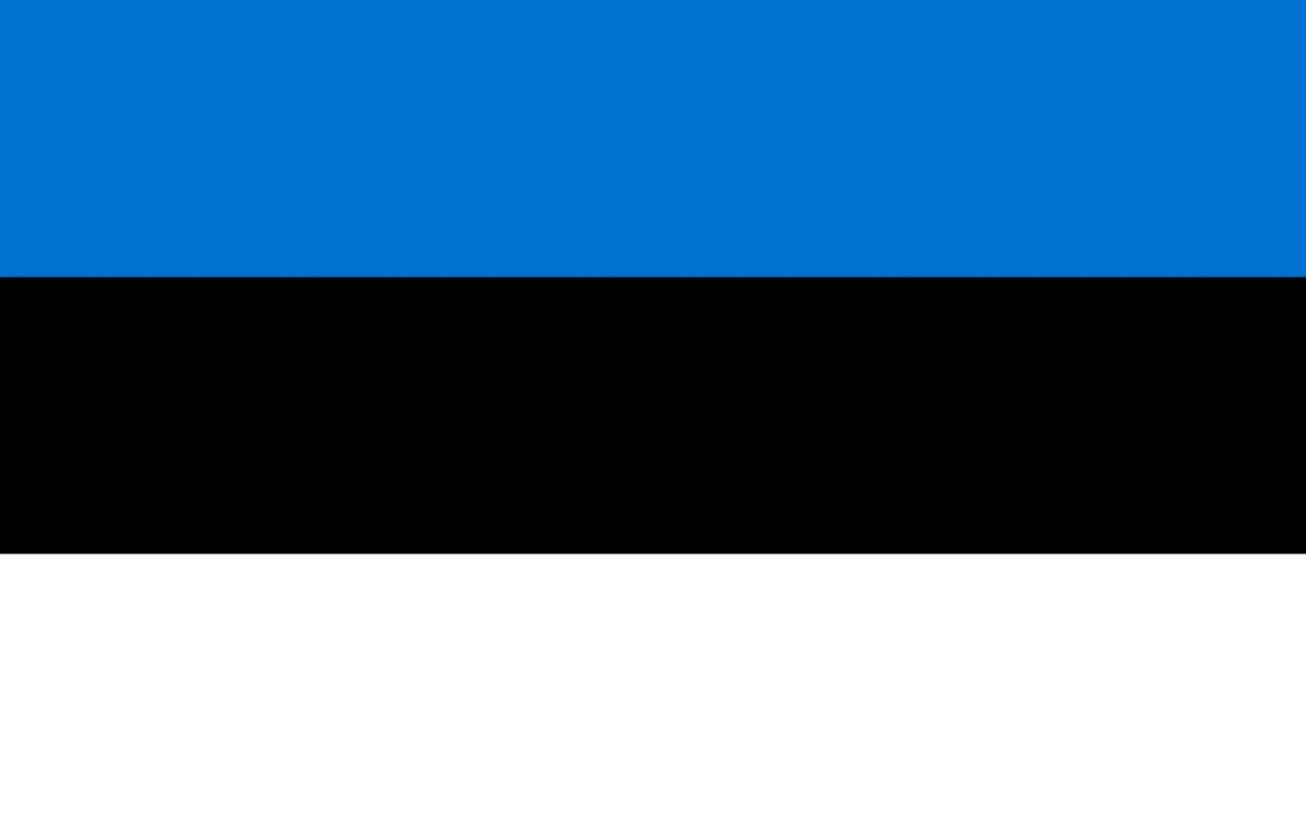 Estonia (normativa de drones) — Bandera de Estonia (dominio público)