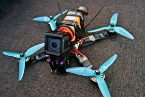 Drones FPV: dron freestyle de visión en primera persona